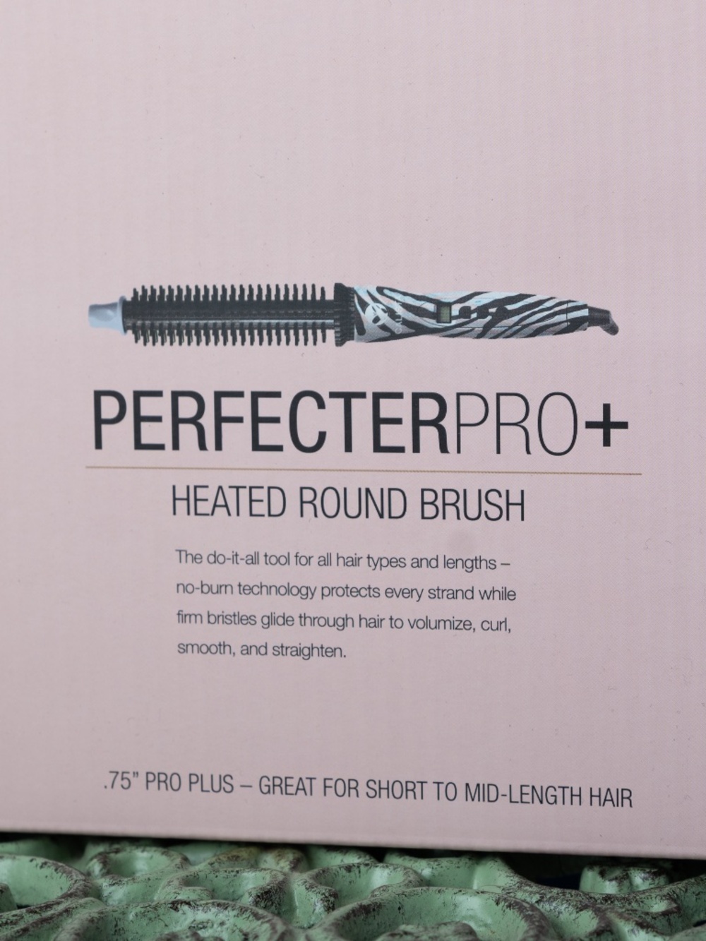 Calista Perfecter Pro + Round Brush – NEW IN BOX | Heated Styling Brush